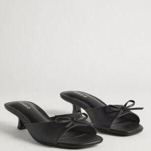 Kitten Bow Heel (WW)